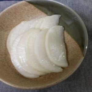 塩麹で作る「べったら漬け風」大根のお漬物